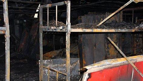 F­a­b­r­i­k­a­ ­Y­a­t­a­k­h­a­n­e­s­i­n­d­e­ ­Y­a­n­g­ı­n­:­ ­3­ ­İ­ş­ç­i­ ­H­a­y­a­t­ı­n­ı­ ­K­a­y­b­e­t­t­i­